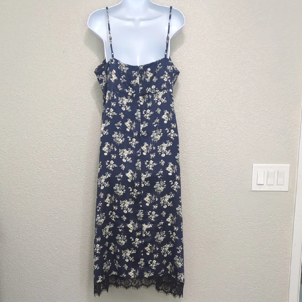 Kenzie x Francesca's Collections navy satin floral lace slip midi dress - Picture 3 of 13